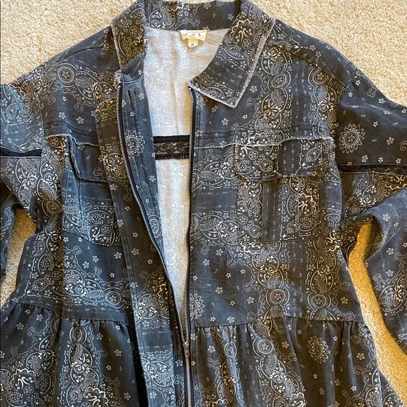 POL Black Paisley Lightweight Cotton Top (or worn as a Jacket) - Picture 3 of 13